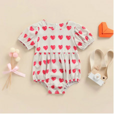 Loose-fitting bodysuit with a heart print