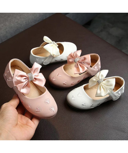 Shoes with embroider...